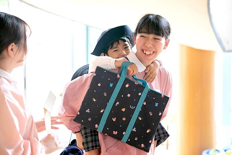 お迎えの方の降園が始まります。